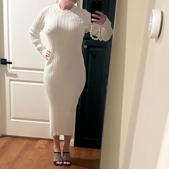 ✨NWT✨ - FRAME ribbed sweater dress in offwhite, size XL $498 RUNS SMALL!! - Picture 12 of 16